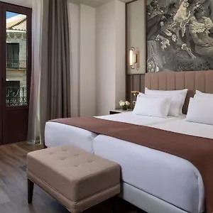 4* מלון Nh Collection Victoria