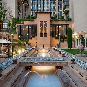 4* מלון Saray